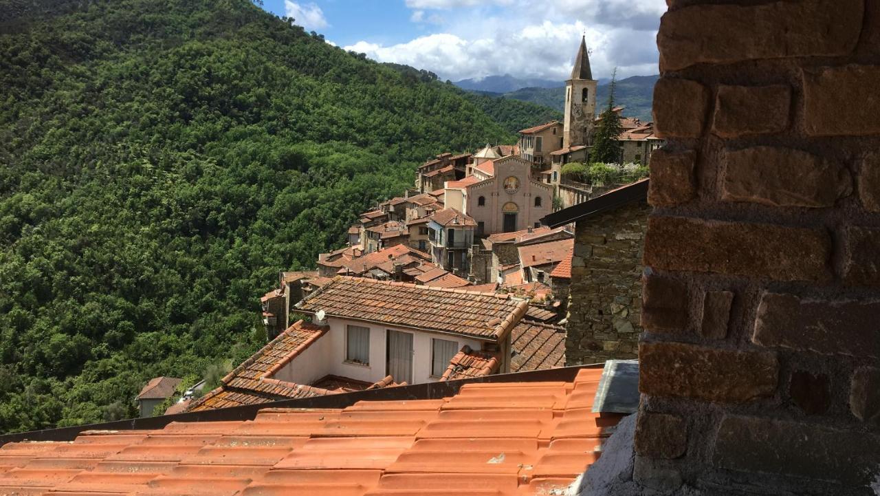 House In The Medieval Village 阿普里卡莱 外观 照片